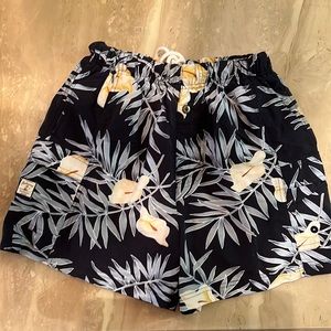 Tommy Bahama Size Small Black Tropical Pattern Swim Trunks